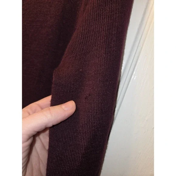 Tahari Knit Pullover Sweater Burgundy Mock Neck Pocket Women's Long Sleeve S - Picture 4 of 4
